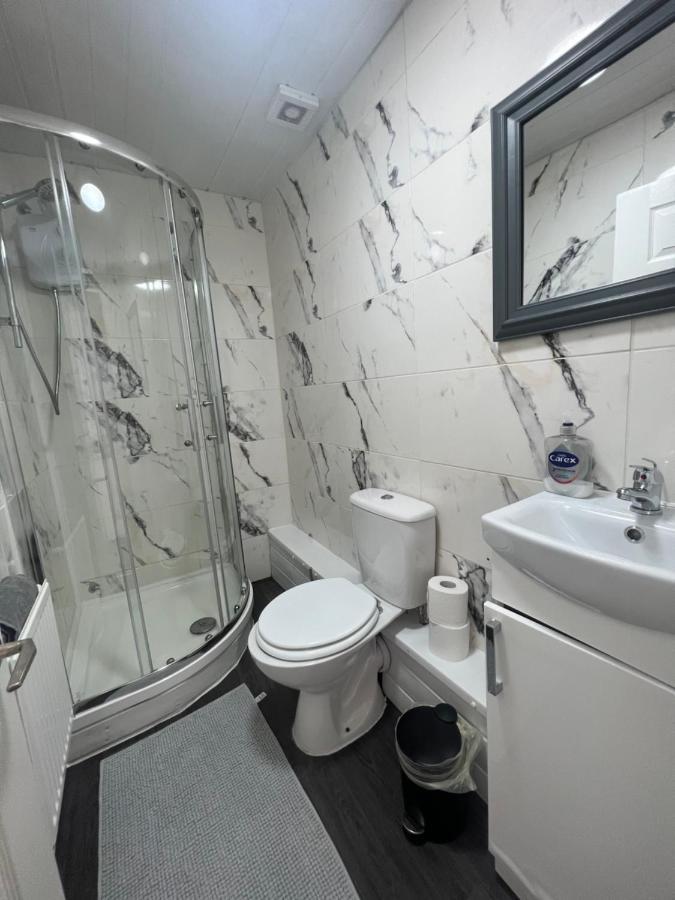 Villa Large 3 Bed - 10 Mins To Centre à Liverpool Extérieur photo
