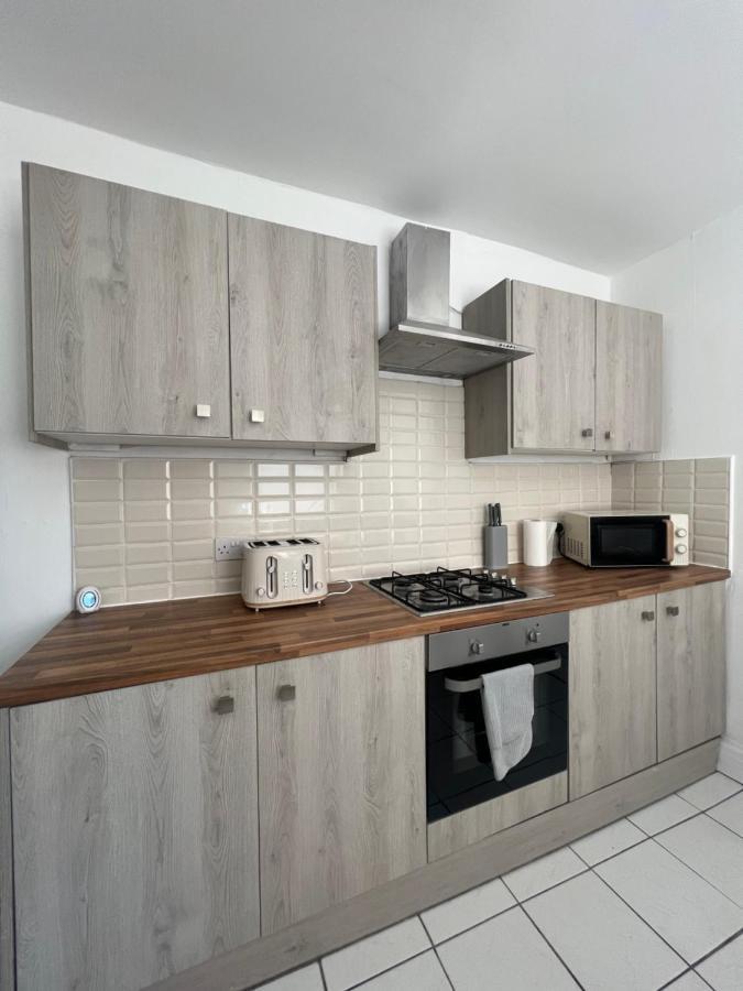 Villa Large 3 Bed - 10 Mins To Centre à Liverpool Extérieur photo